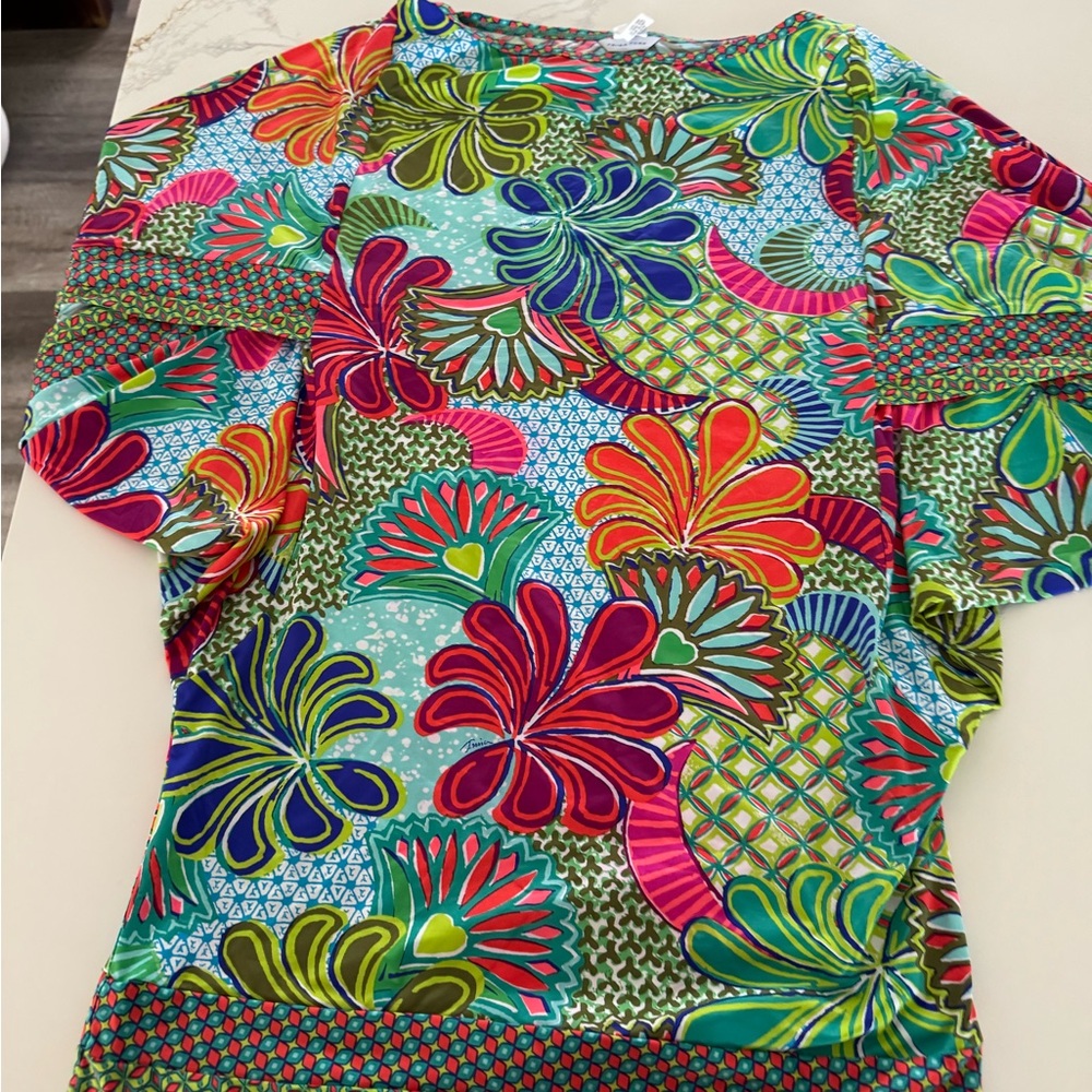 Trina Turk Pink Red Graphic Short Sleeve Blouse